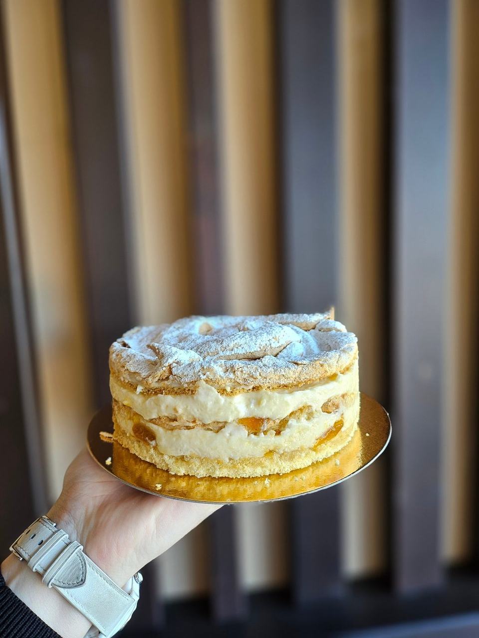 Habcsókos krémes torta